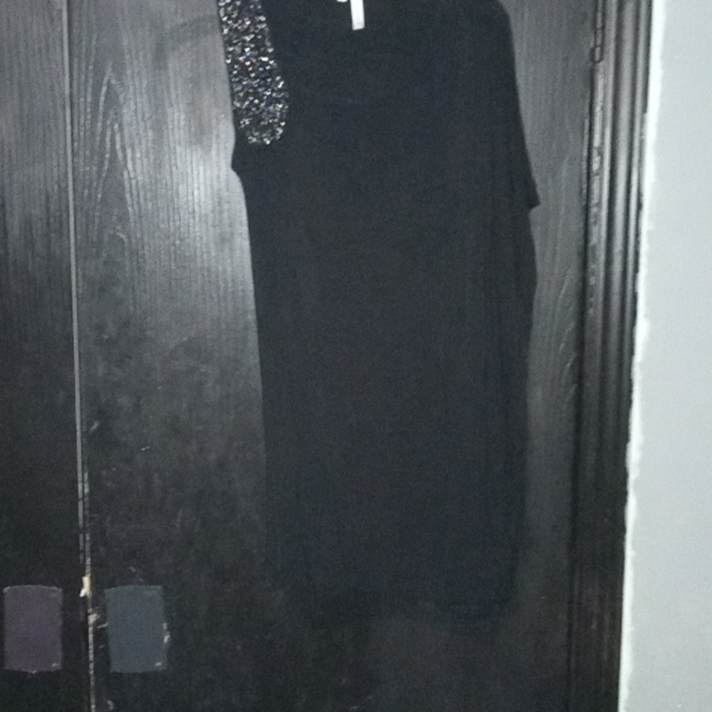 Studio y, size small ,black